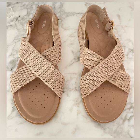 Vivaia Pamela Pro Sandals Size 11 color: Almond Beige $149 - Picture 3 of 13